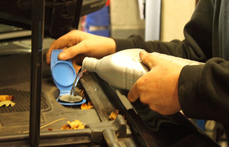 Refilling Windscreen Washer Fluid
